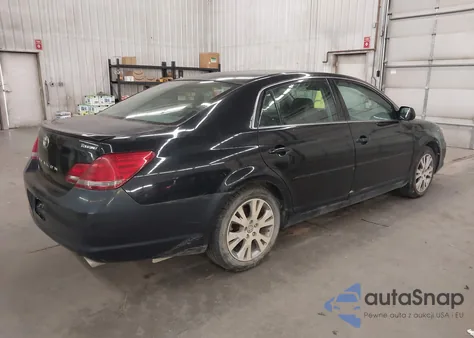 2008 Toyota Avalon Touring z USA, uszkodzony, nr VIN 4T1BK36BX8U273881